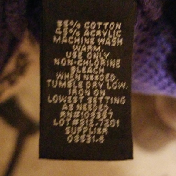 💜Cute Nicole sweater💜 - Picture 6 of 7